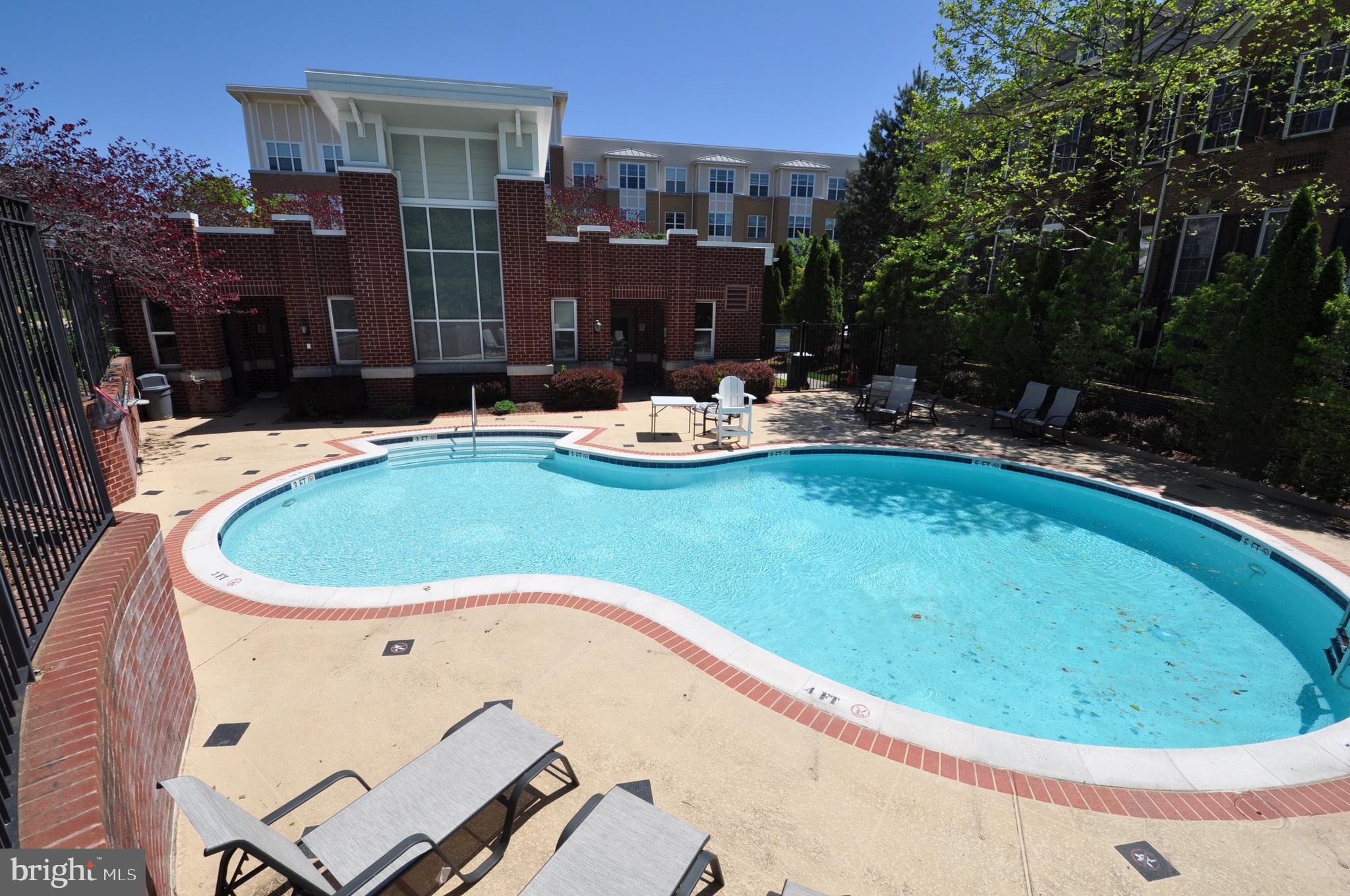 RESERVE AT TYSONS CORNER - Residential Lease