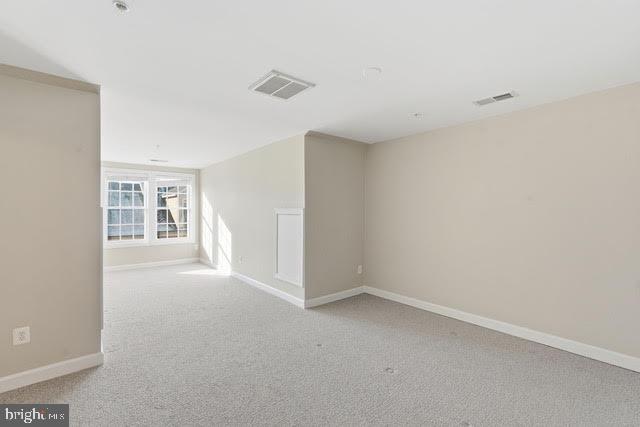 RESERVE AT TYSONS CORNER - Residential Lease