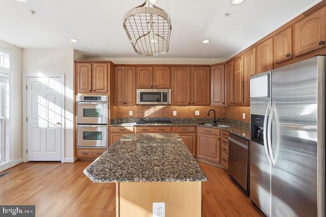 RESERVE AT TYSONS CORNER - Residential Lease