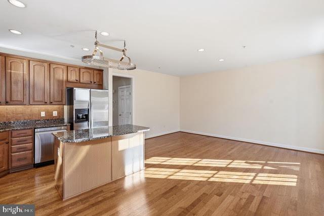 RESERVE AT TYSONS CORNER - Residential Lease