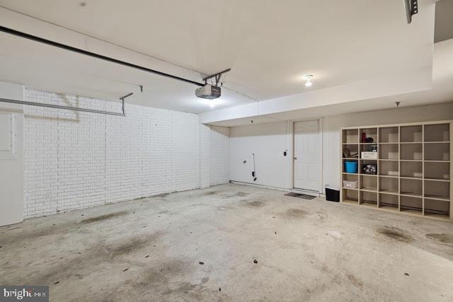 RESERVE AT TYSONS CORNER - Residential Lease