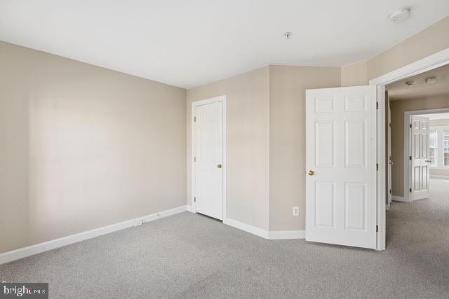 RESERVE AT TYSONS CORNER - Residential Lease