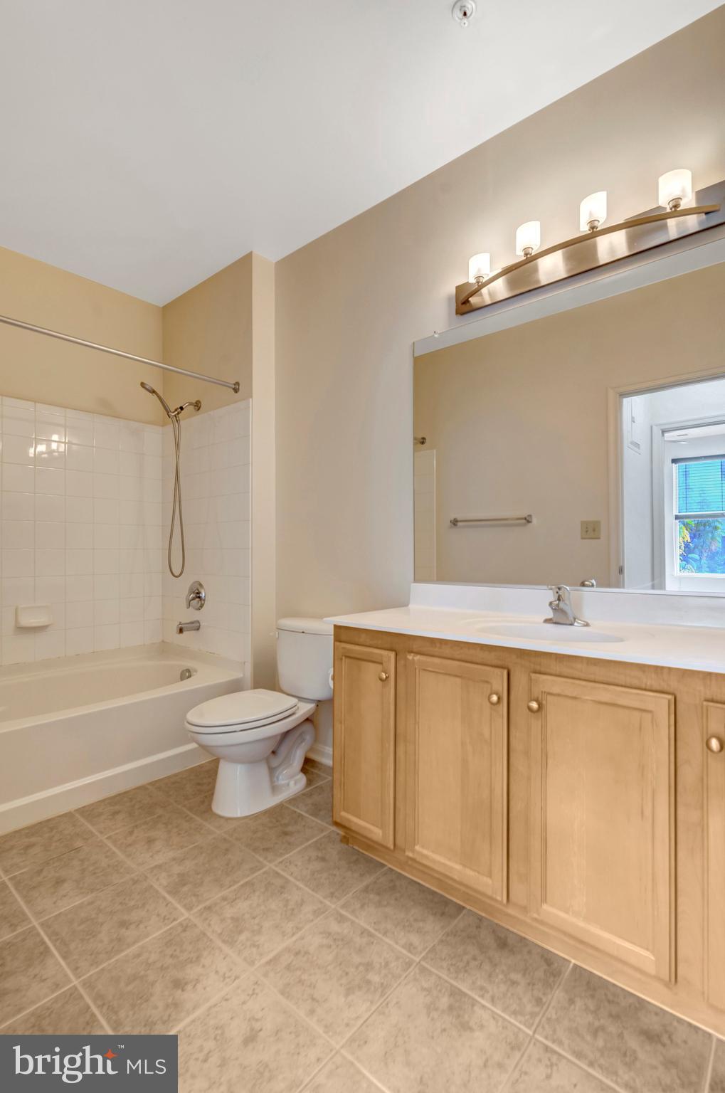 HALSTEAD AT THE METRO II - Residential