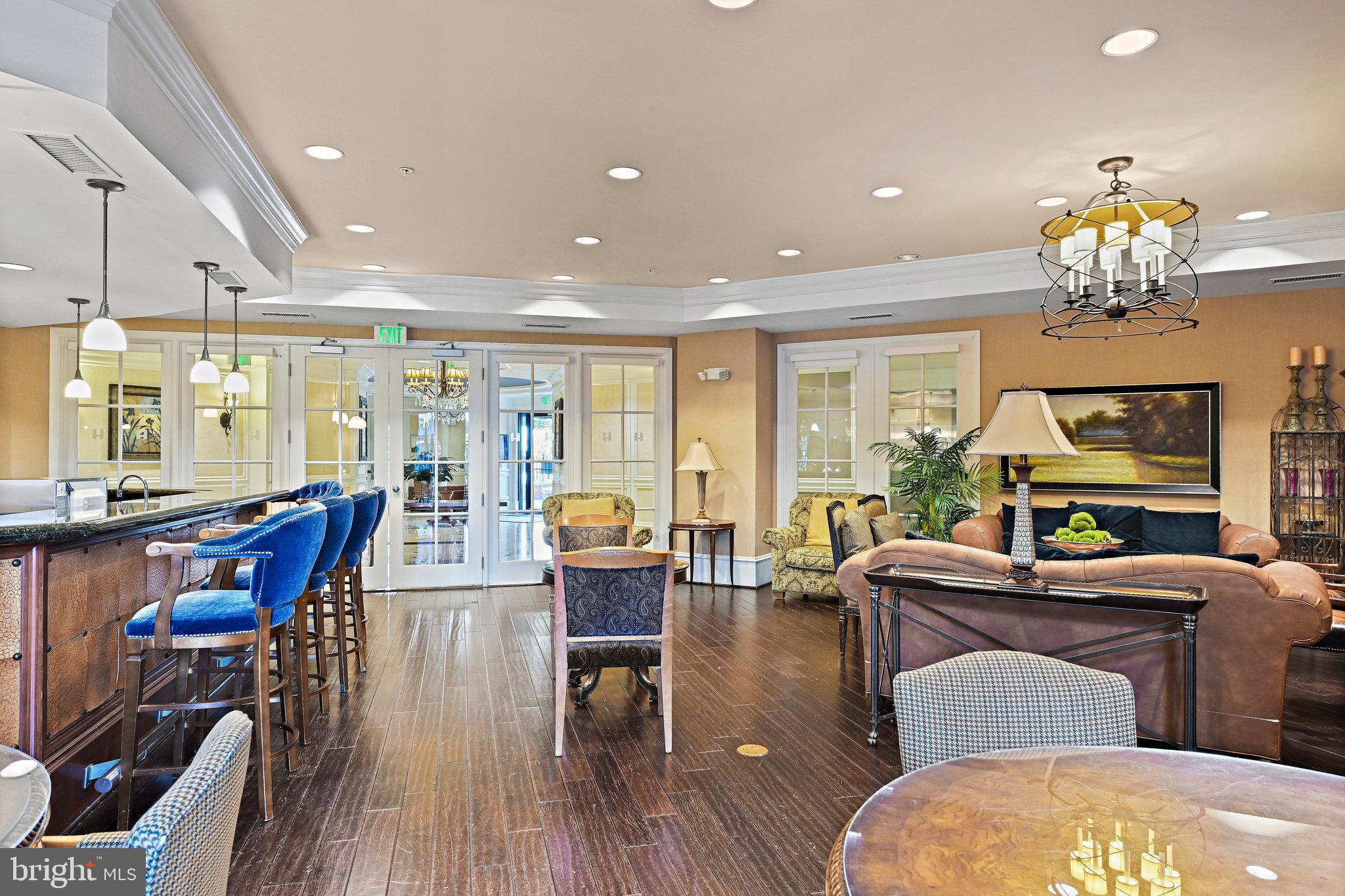 HALSTEAD AT THE METRO II - Residential