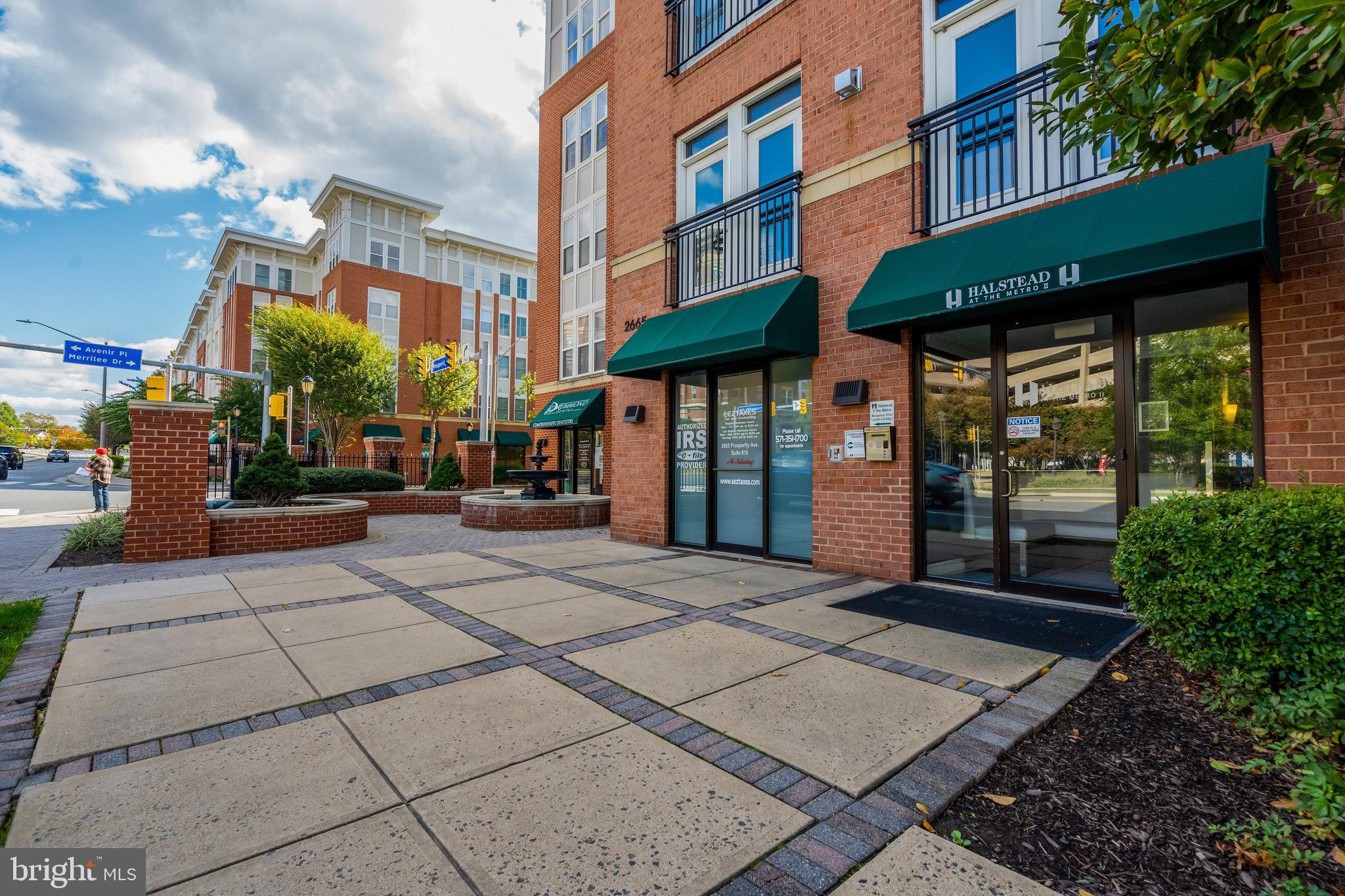 HALSTEAD AT THE METRO II - Residential