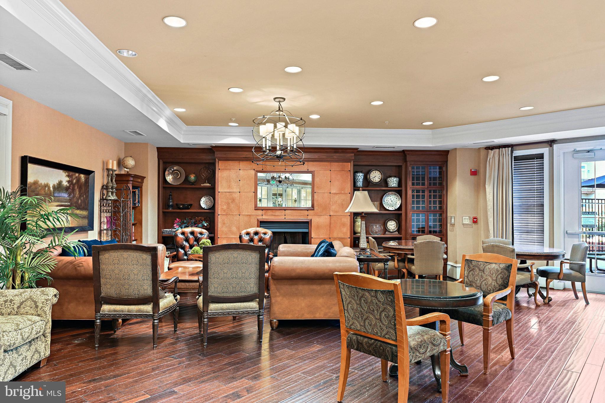 HALSTEAD AT THE METRO II - Residential