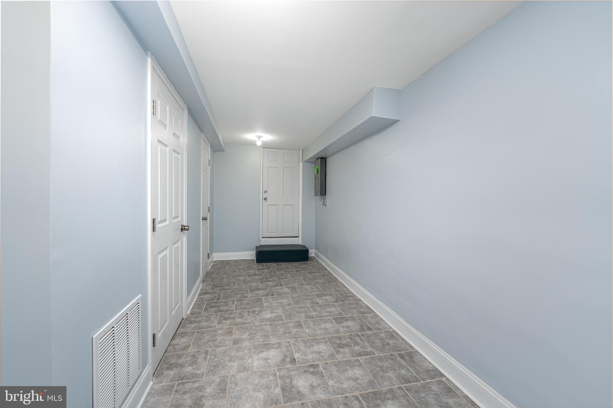 BIDDLE STREET - Residential Lease
