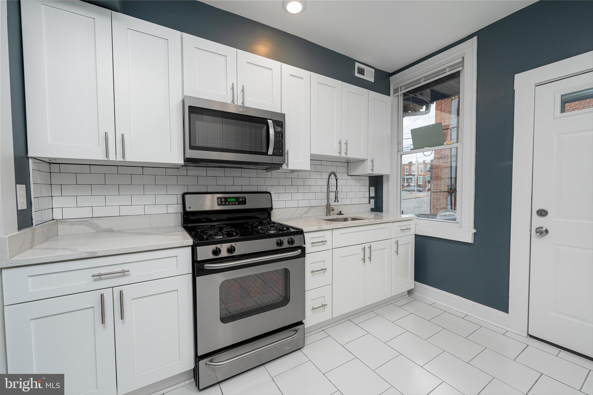 BIDDLE STREET - Residential Lease