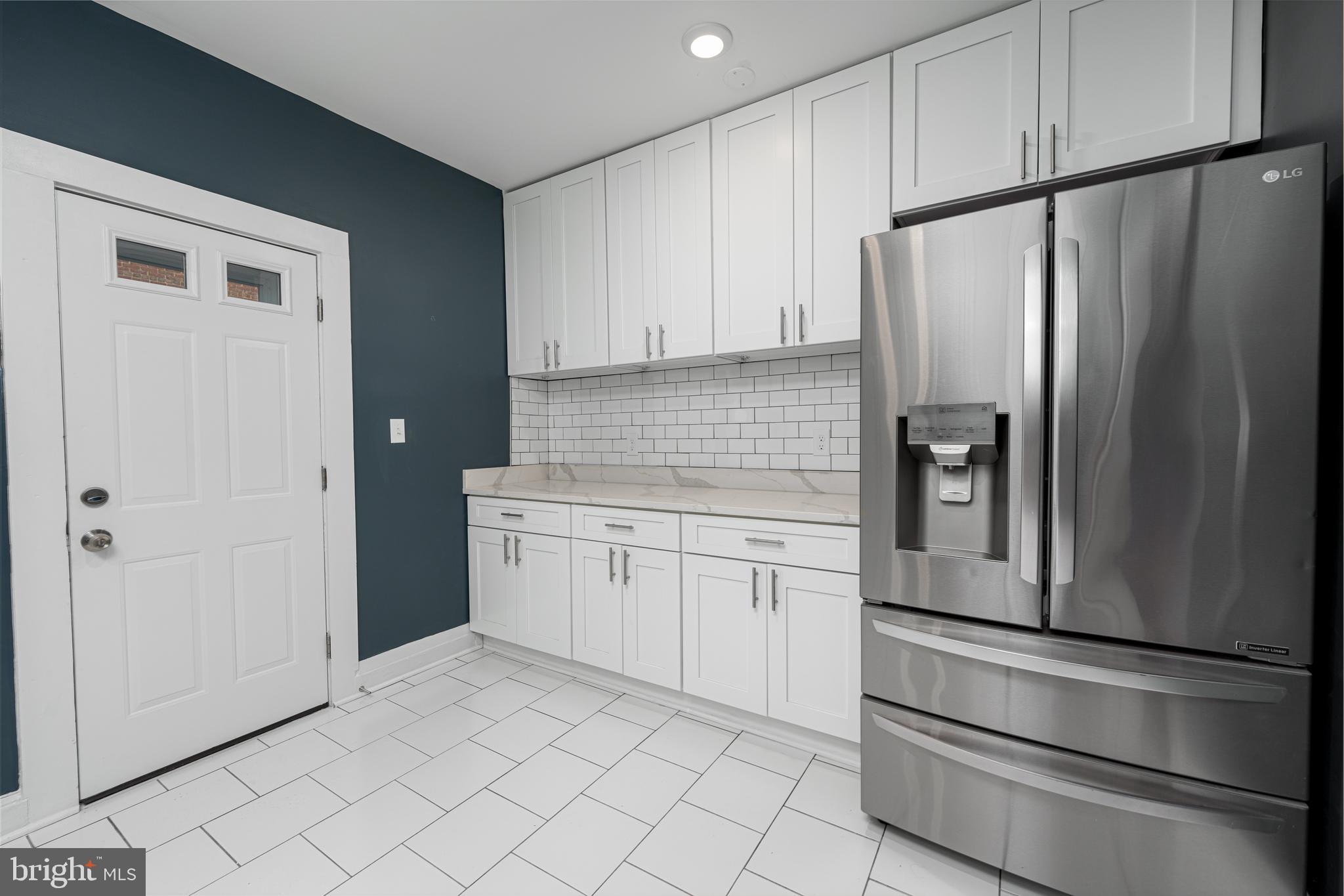 BIDDLE STREET - Residential Lease