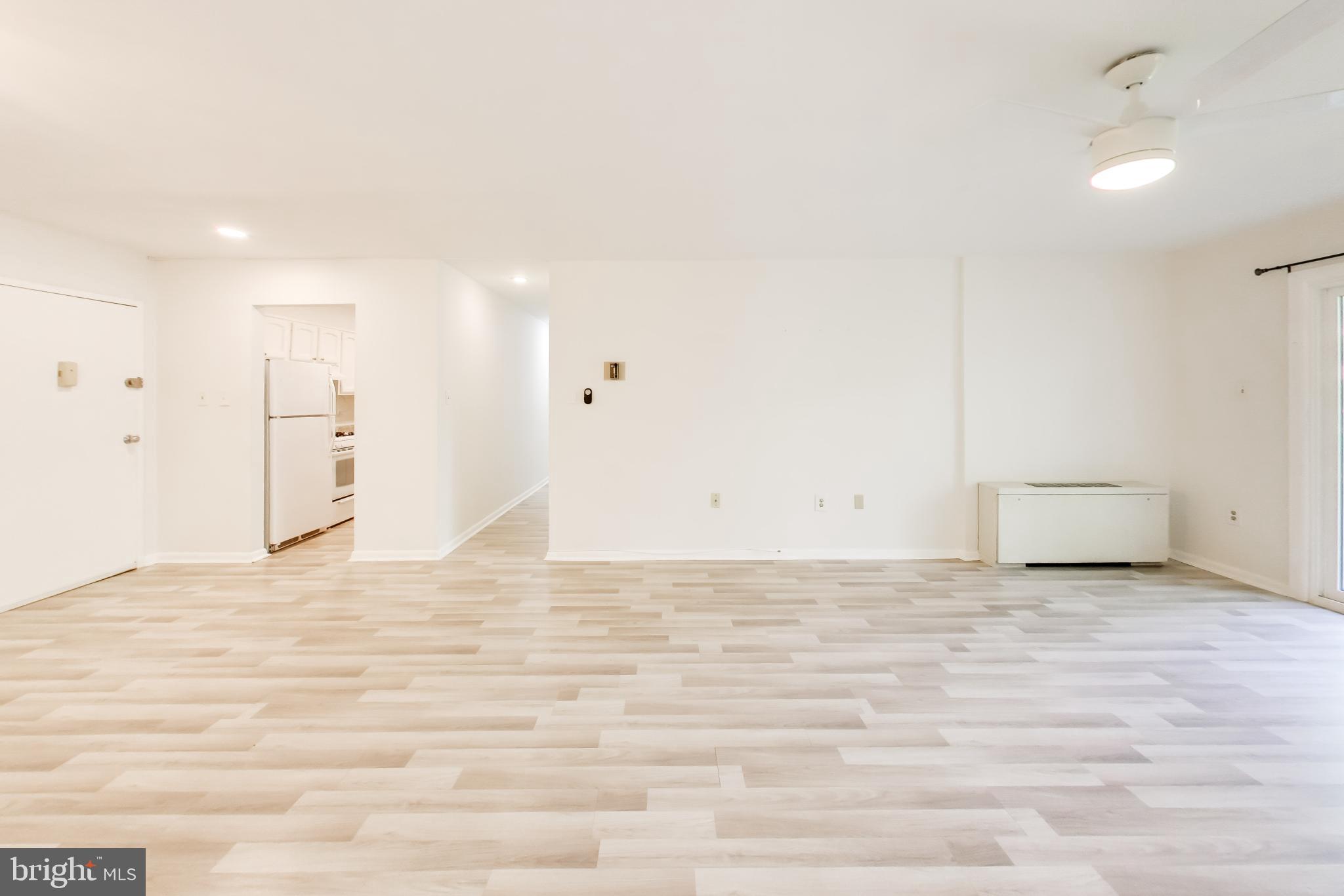 10300 WESTLAKE DRIVE S404