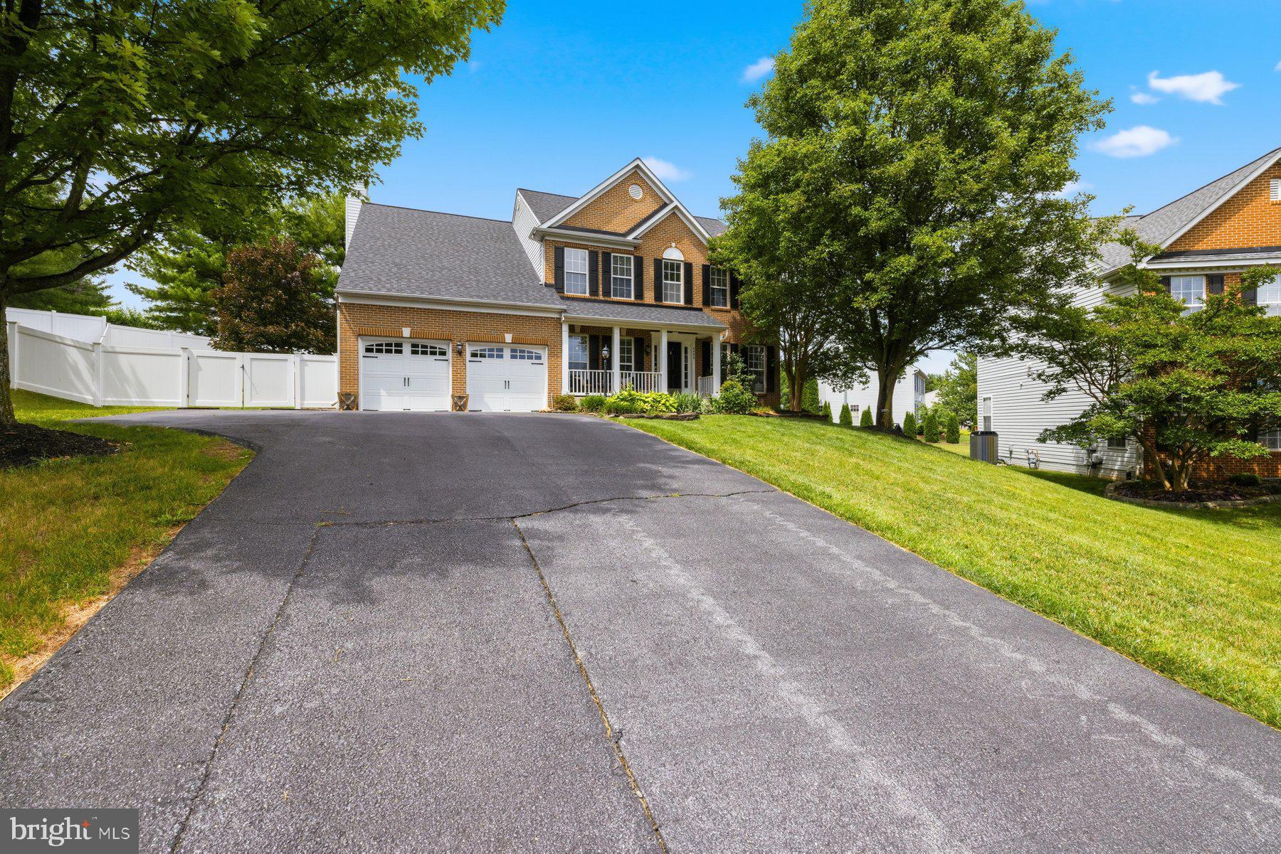 4002 WEDGE COURT