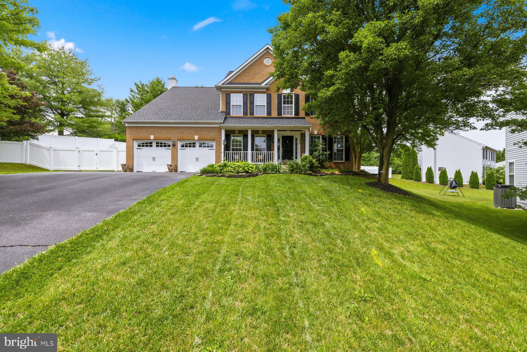 4002 WEDGE COURT