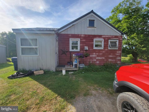 Homes For Sale - 10612 Us 19<br/> WATERFORD, PA 16441