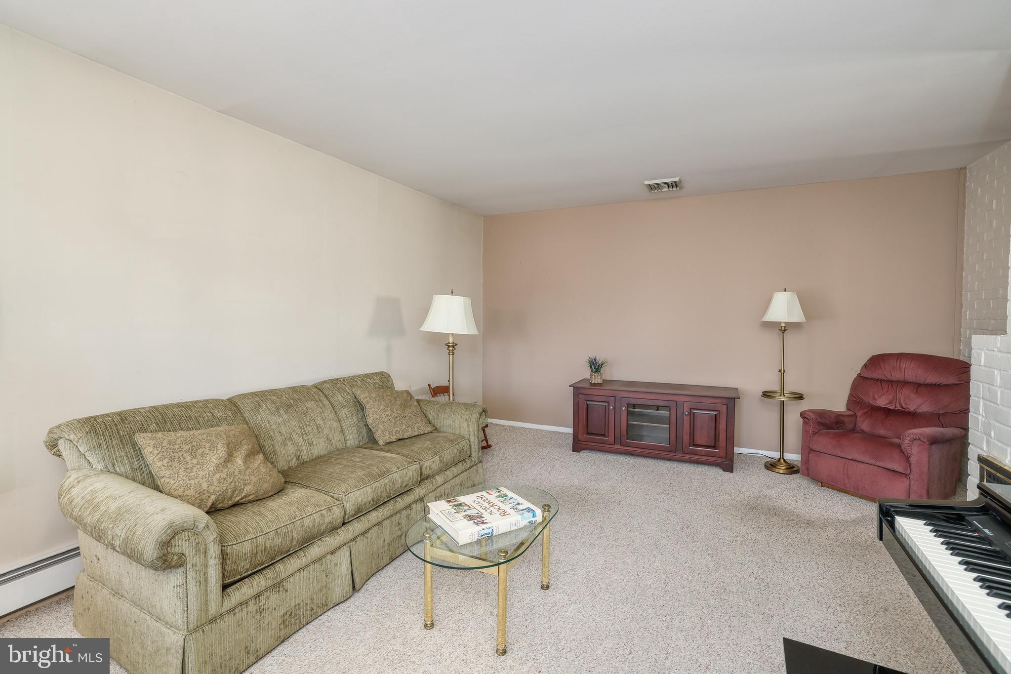 DOGWOOD HOLLOW - Residential