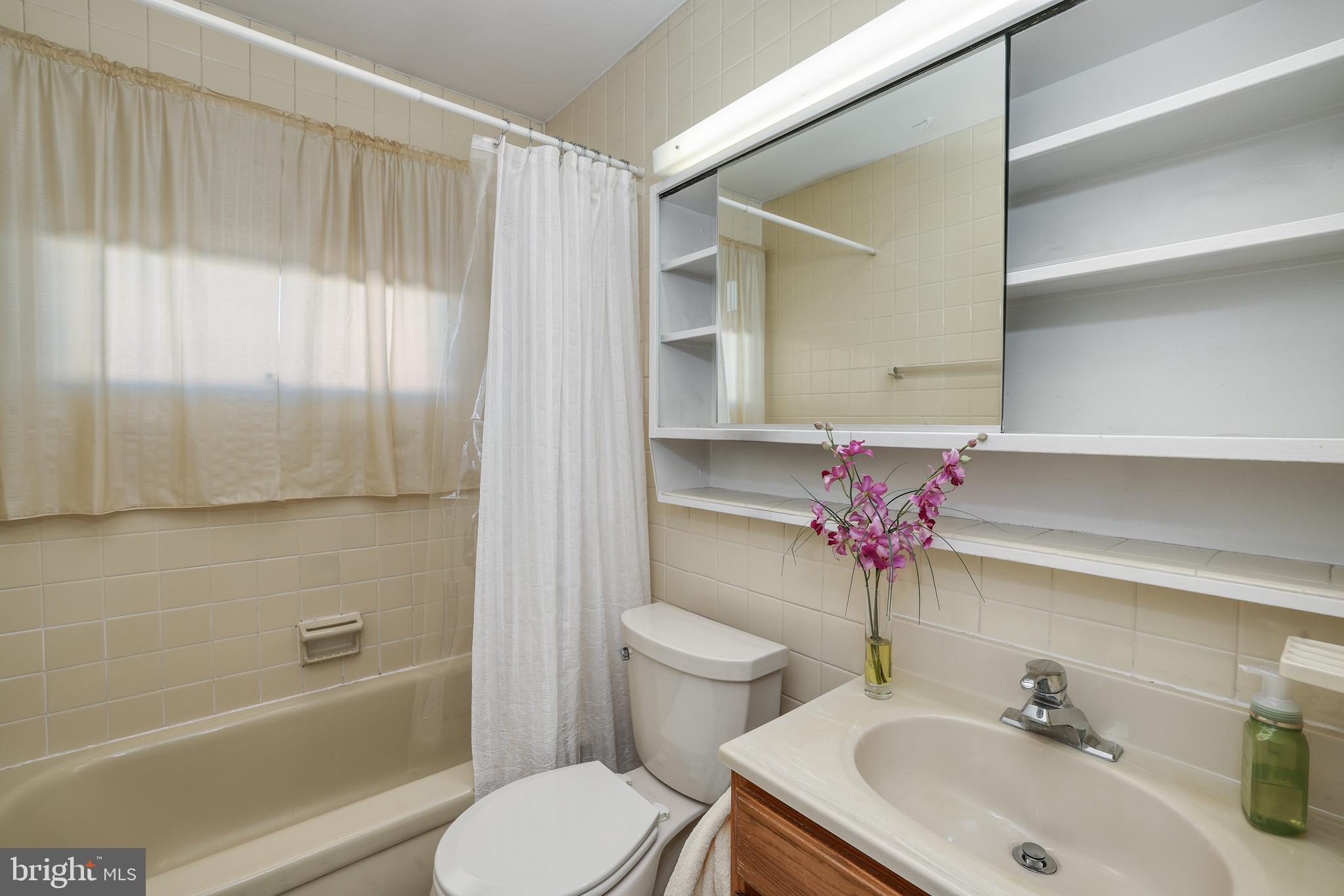 DOGWOOD HOLLOW - Residential