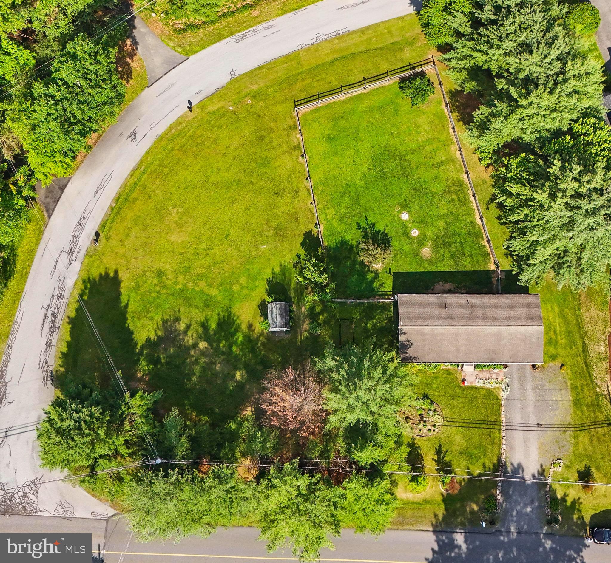 LAKE WYNONAH - Residential