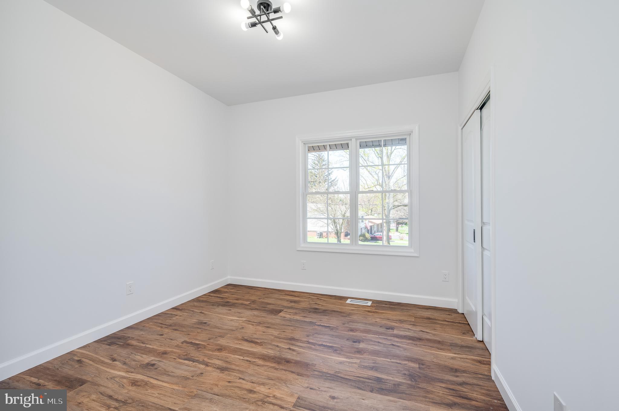 PIKE VIEW ACRES - Residential