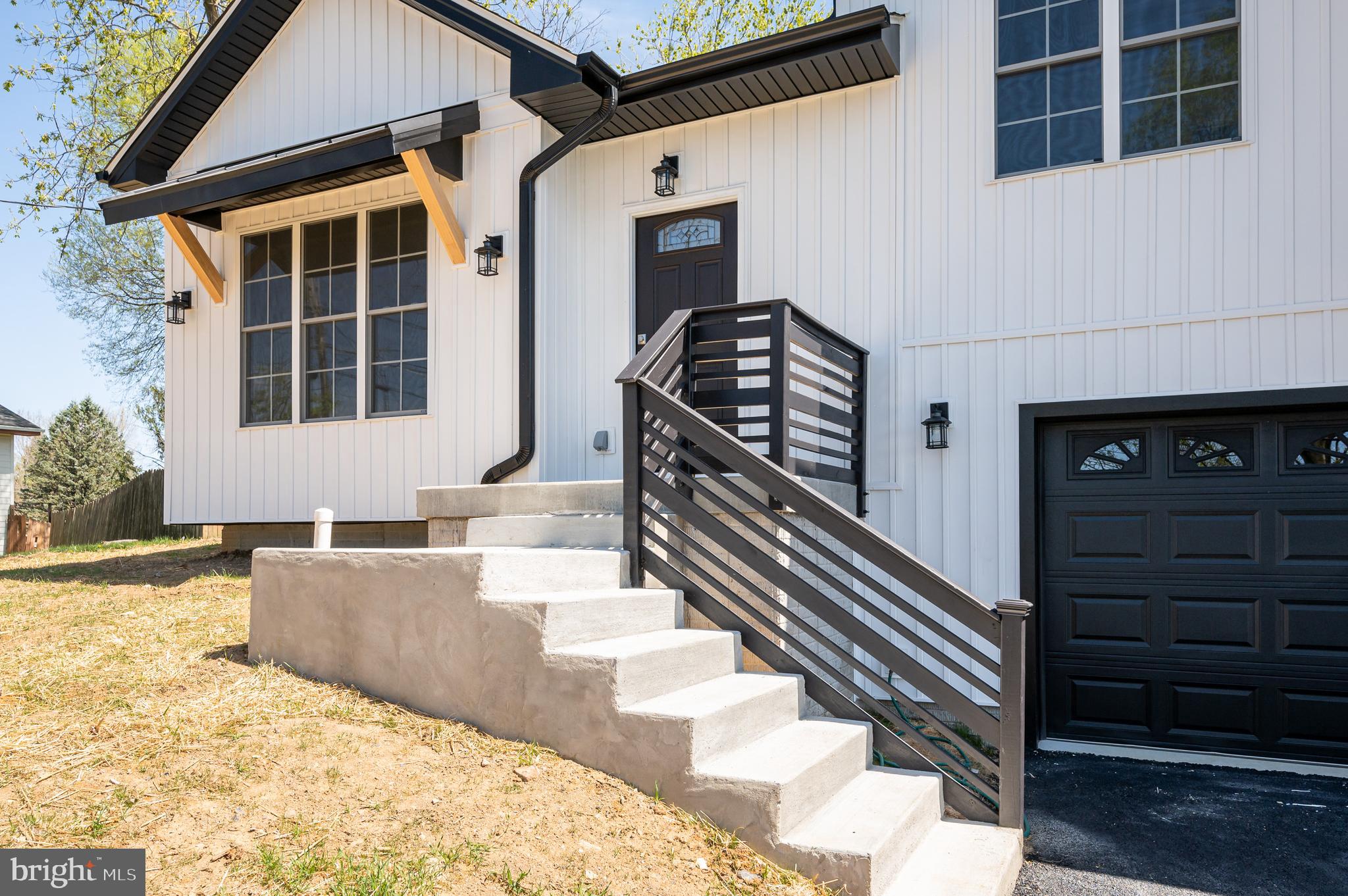 PIKE VIEW ACRES - Residential