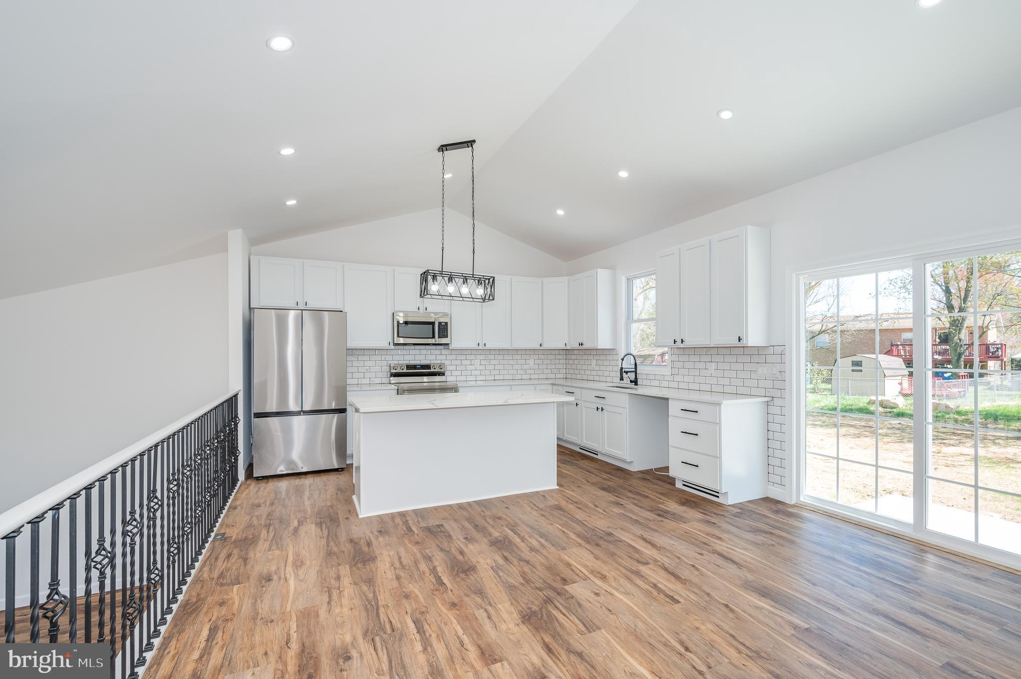 PIKE VIEW ACRES - Residential