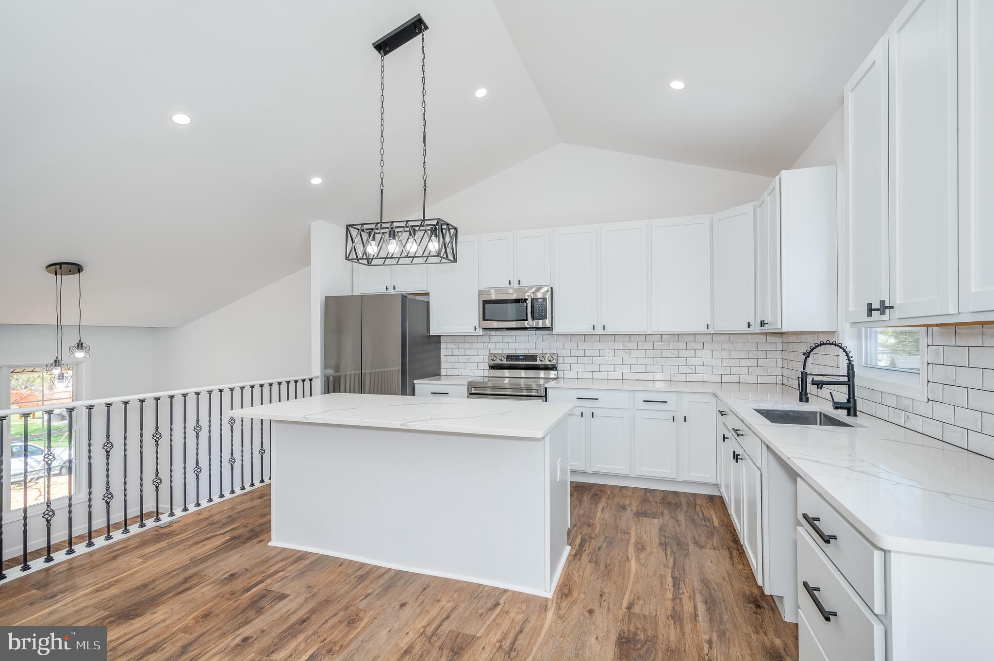 PIKE VIEW ACRES - Residential