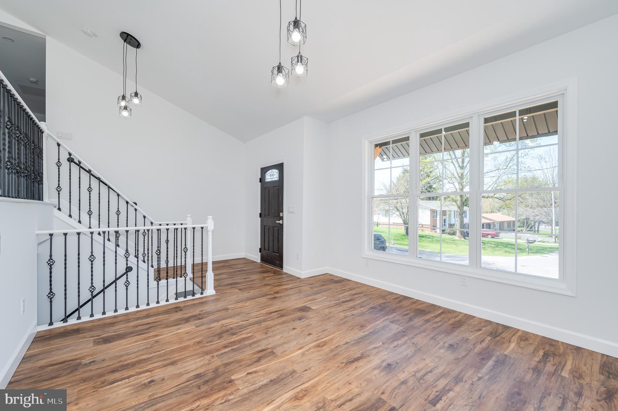 PIKE VIEW ACRES - Residential