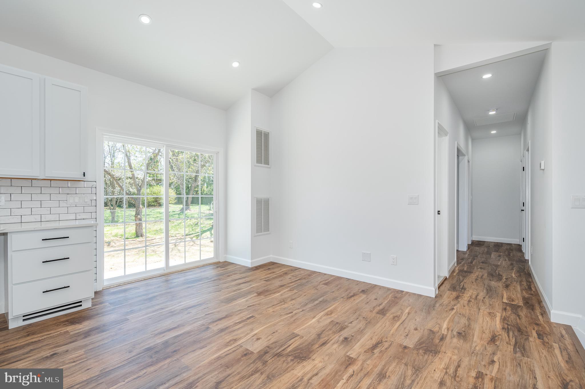 PIKE VIEW ACRES - Residential