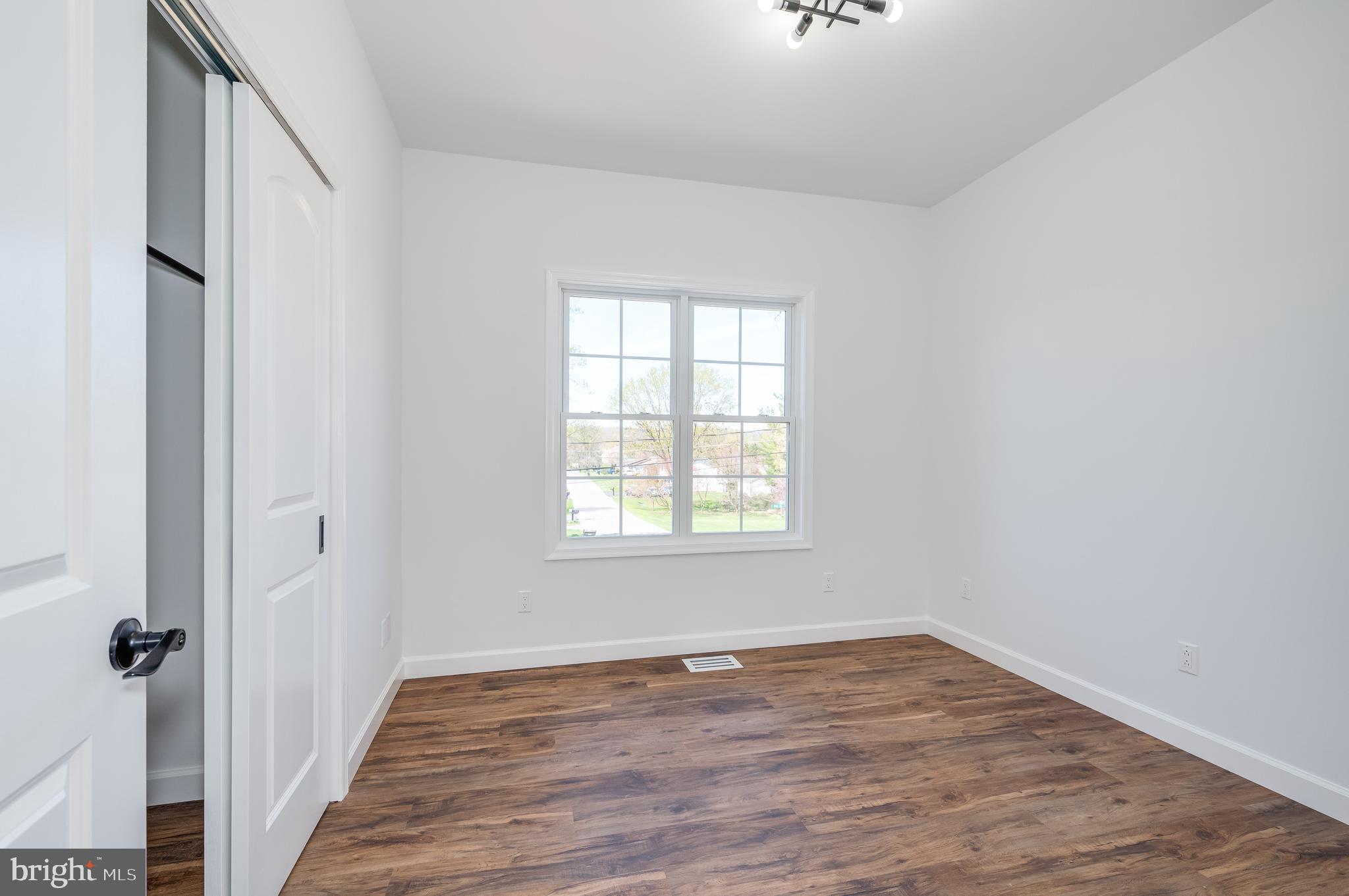 PIKE VIEW ACRES - Residential