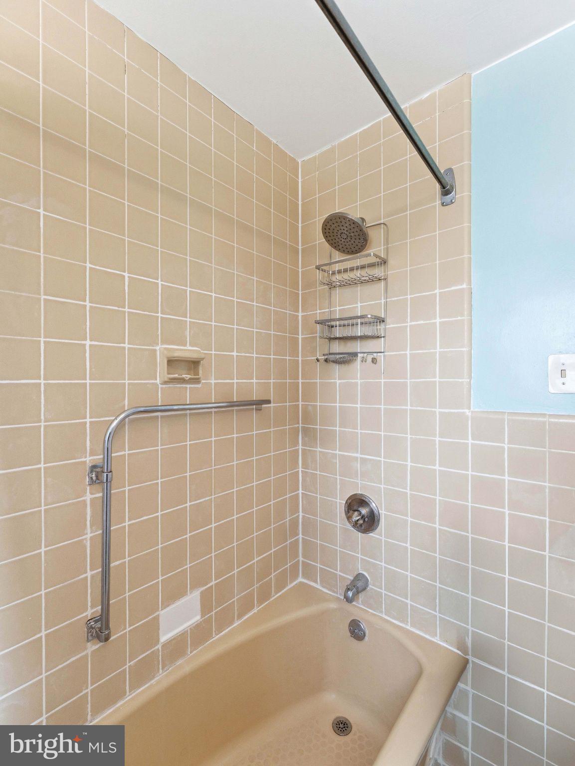 ARONIMINK - Residential