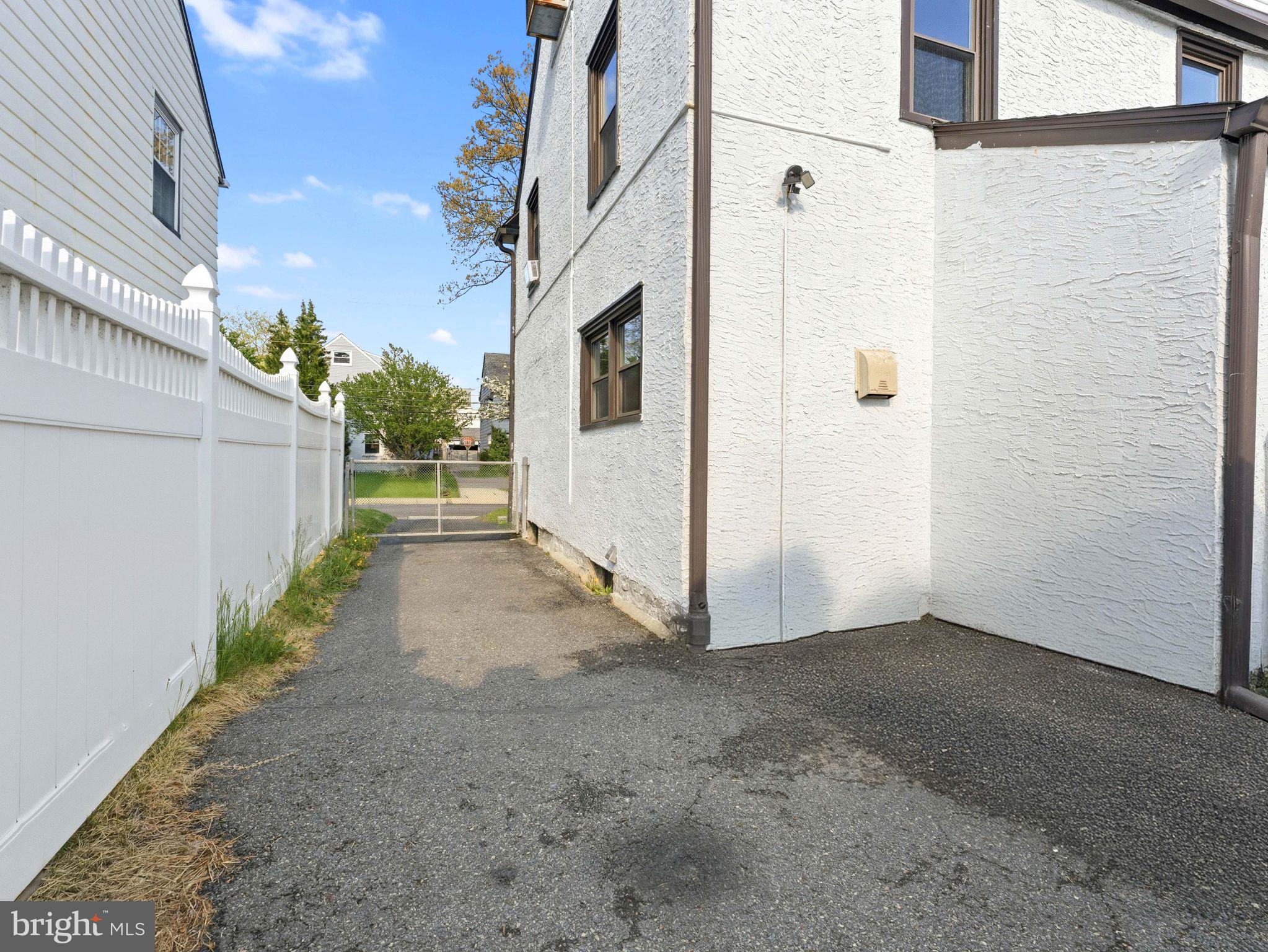 ARONIMINK - Residential