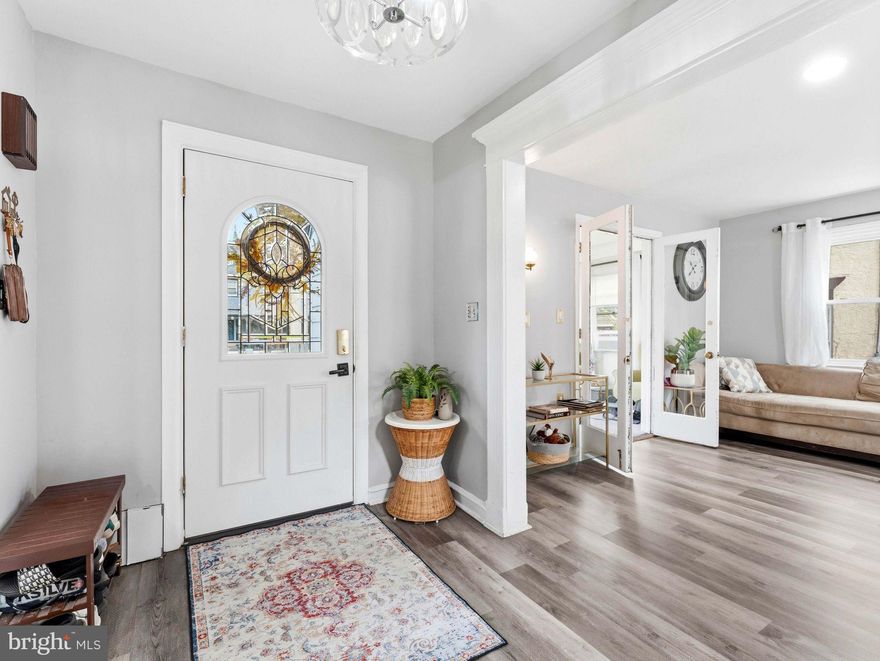 Welcome to 842 Alexander Ave, a thoughtfully renovated detached Colonial in Drexel Hill’s desirable Aronimink neighborhood.

Updated in 2022, this home offers 4 bedrooms, 2 full baths, and 2 half baths across three levels, including a finished attic and a fully finished basement. From the moment you enter, the space feels bright, functional, and easy to live in. Hardwood and high end vinyl flooring run throughout, complemented by a well appointed kitchen with granite countertops and a tiled floor.

The main level flows naturally from living to dining, creating a comfortable setting for both everyday living and hosting. Upstairs, the bedrooms offer flexibility for a variety of needs, while the finished attic provides additional space for a home office, guest area, or creative use. The finished basement adds even more versatility, ideal for a second living area, gym, or playroom.

Recent updates include the kitchen, bathrooms, basement, attic, rear deck, and a newer heating system, offering peace of mind for the next owner.

The backyard opens up into a large, usable space with newly installed stone paving and a spacious deck. It’s easy to picture quiet mornings, gatherings, or just having room to enjoy. 

Outside, a welcoming front porch, and a private driveway with a garage.

Conveniently located just one block from public transportation and close to parks, schools, shopping, and dining.

Move in ready, well maintained, and designed for real living.