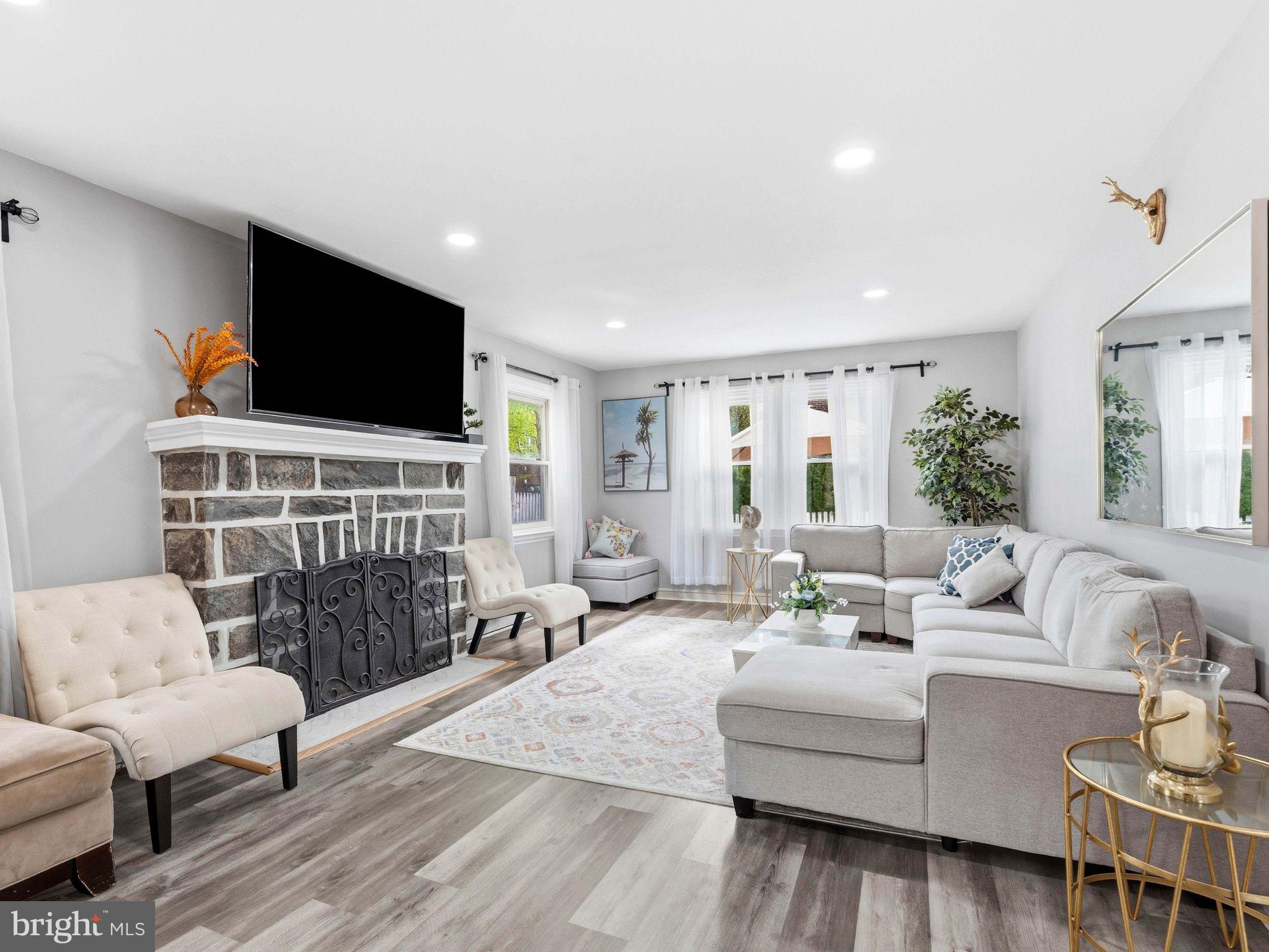 ARONIMINK - Residential