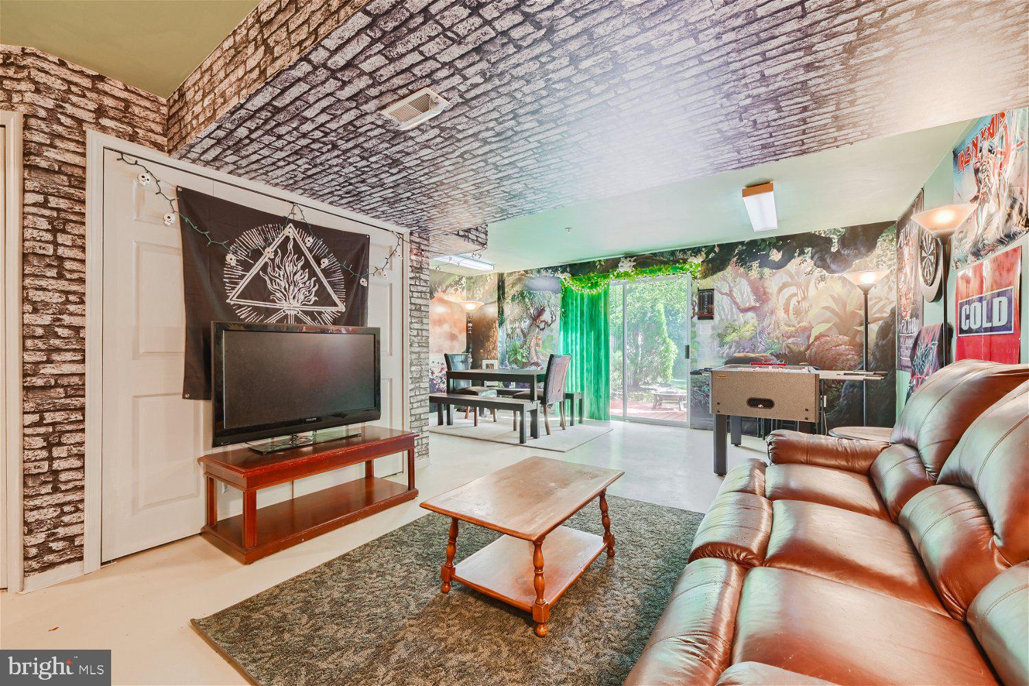 WILLOW BROOK - Residential