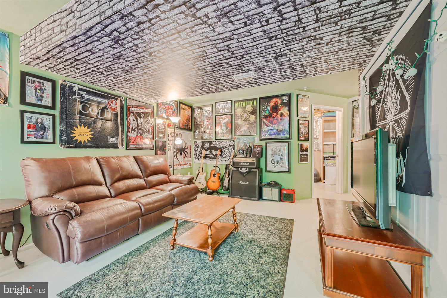 WILLOW BROOK - Residential