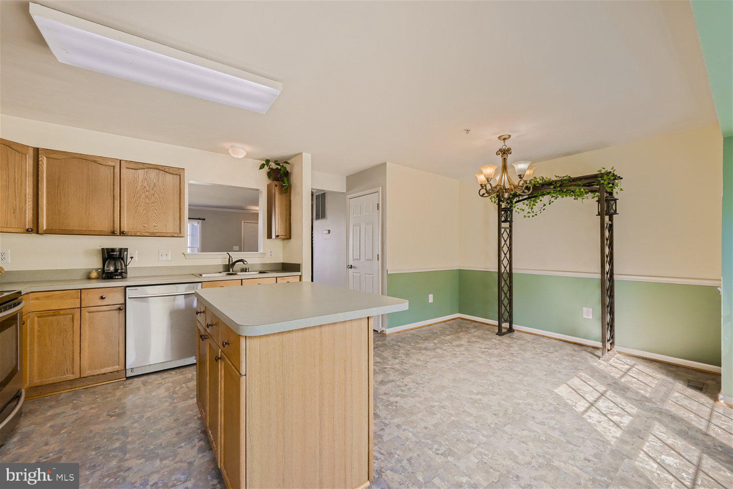 WILLOW BROOK - Residential