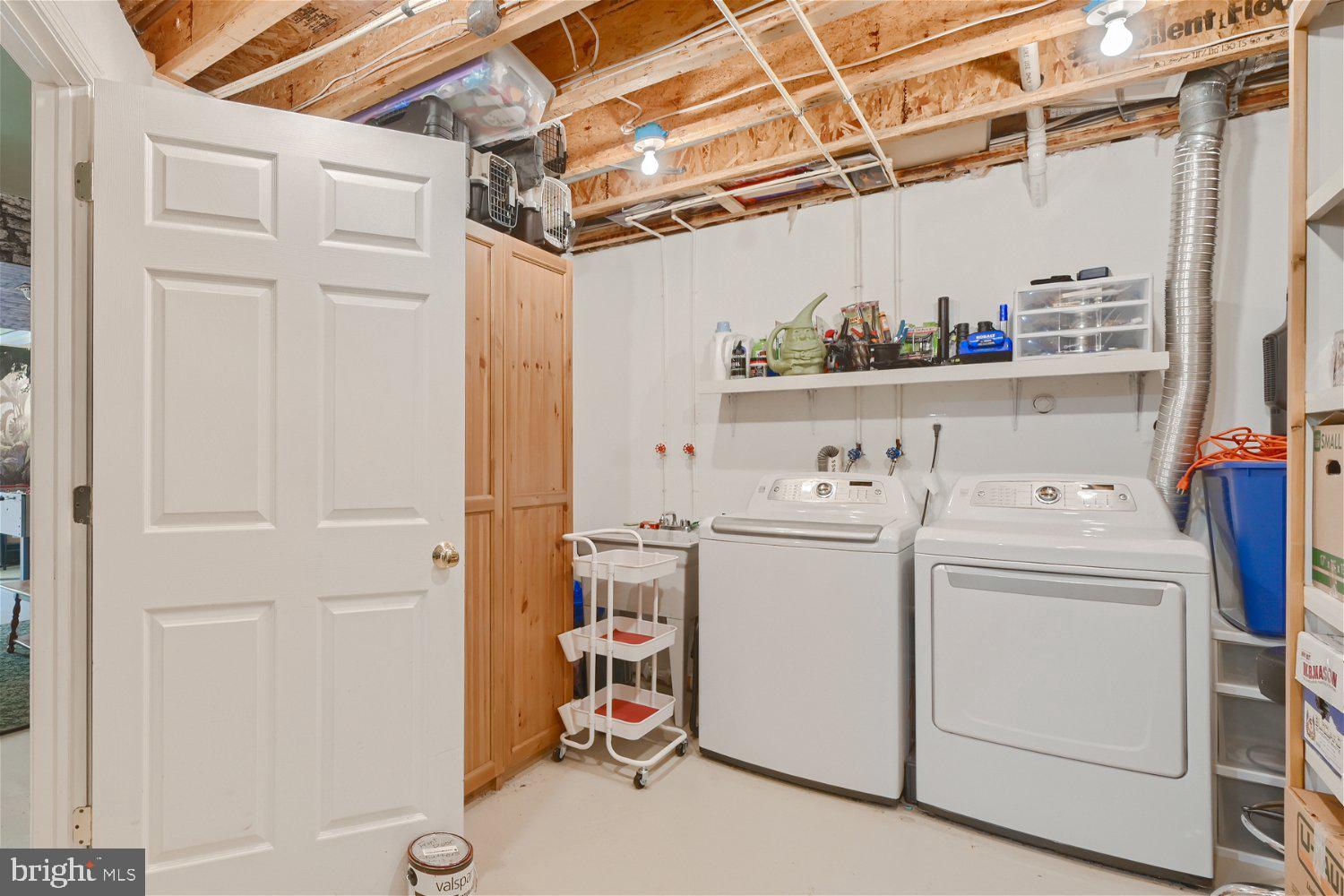 WILLOW BROOK - Residential