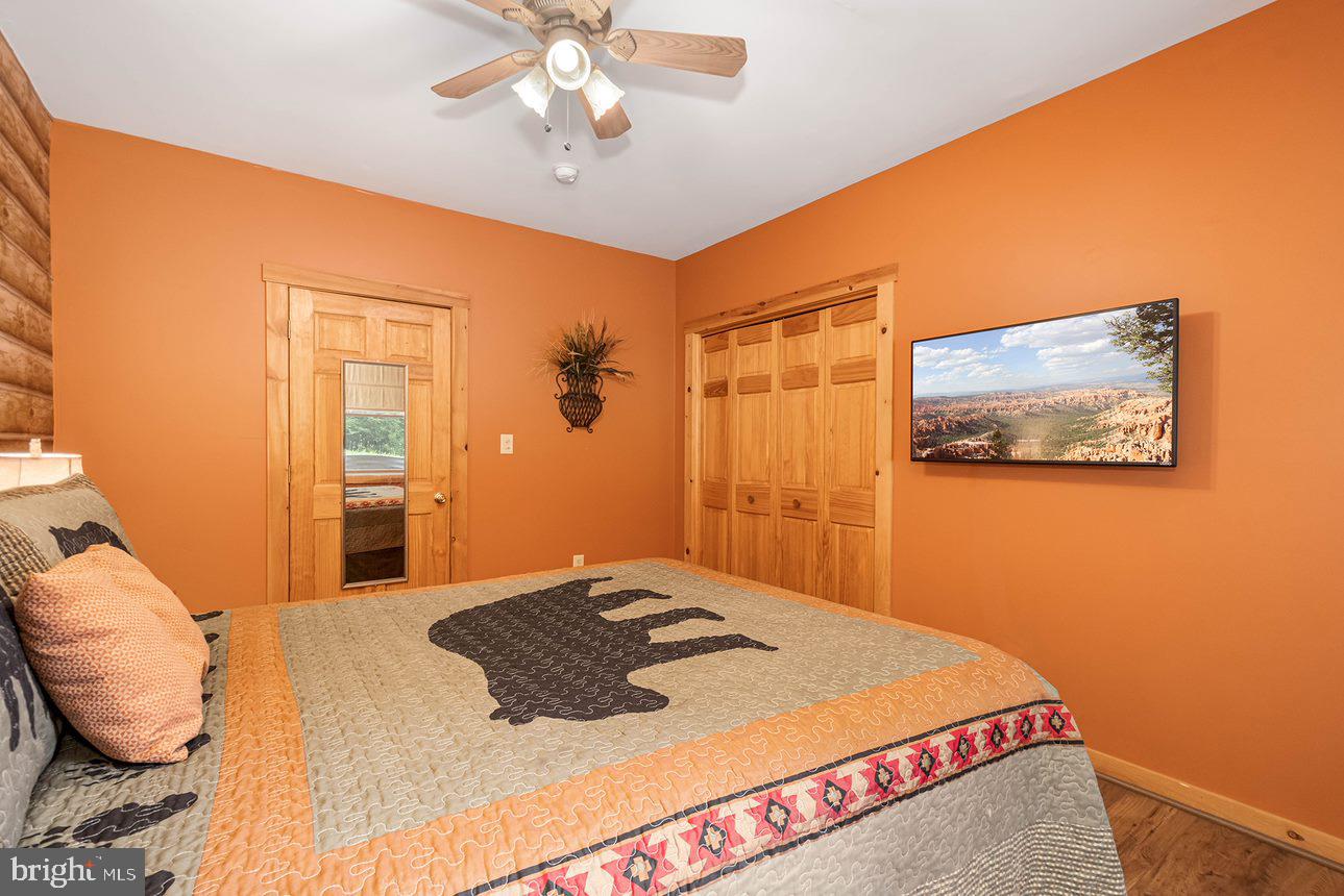 DEEP CREEK HIGHLANDS - Residential