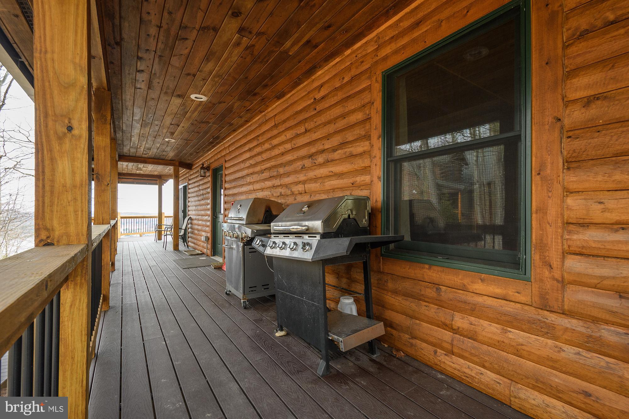 DEEP CREEK HIGHLANDS - Residential