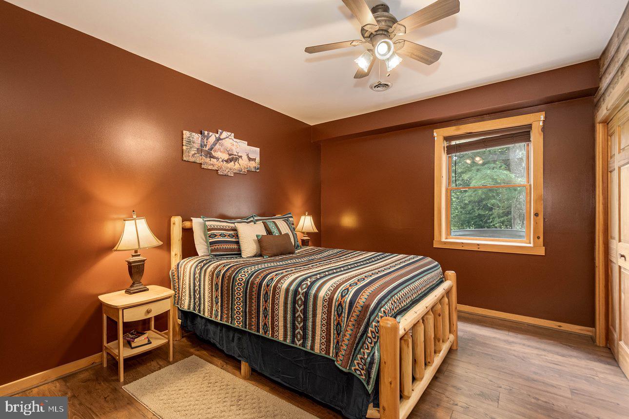 DEEP CREEK HIGHLANDS - Residential