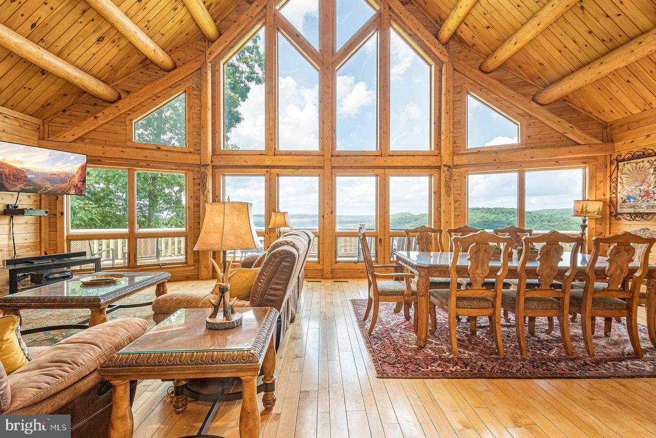 DEEP CREEK HIGHLANDS - Residential