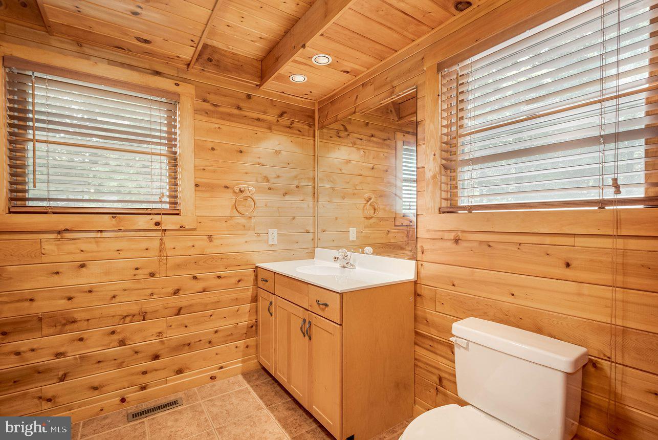 DEEP CREEK HIGHLANDS - Residential