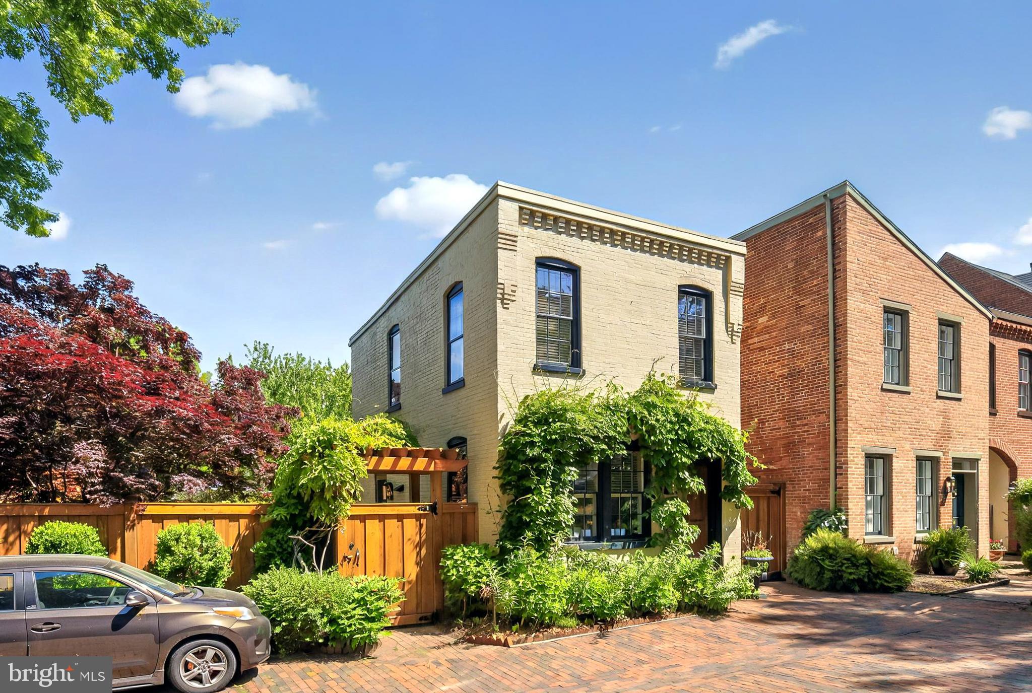 125 S DUKE STREET