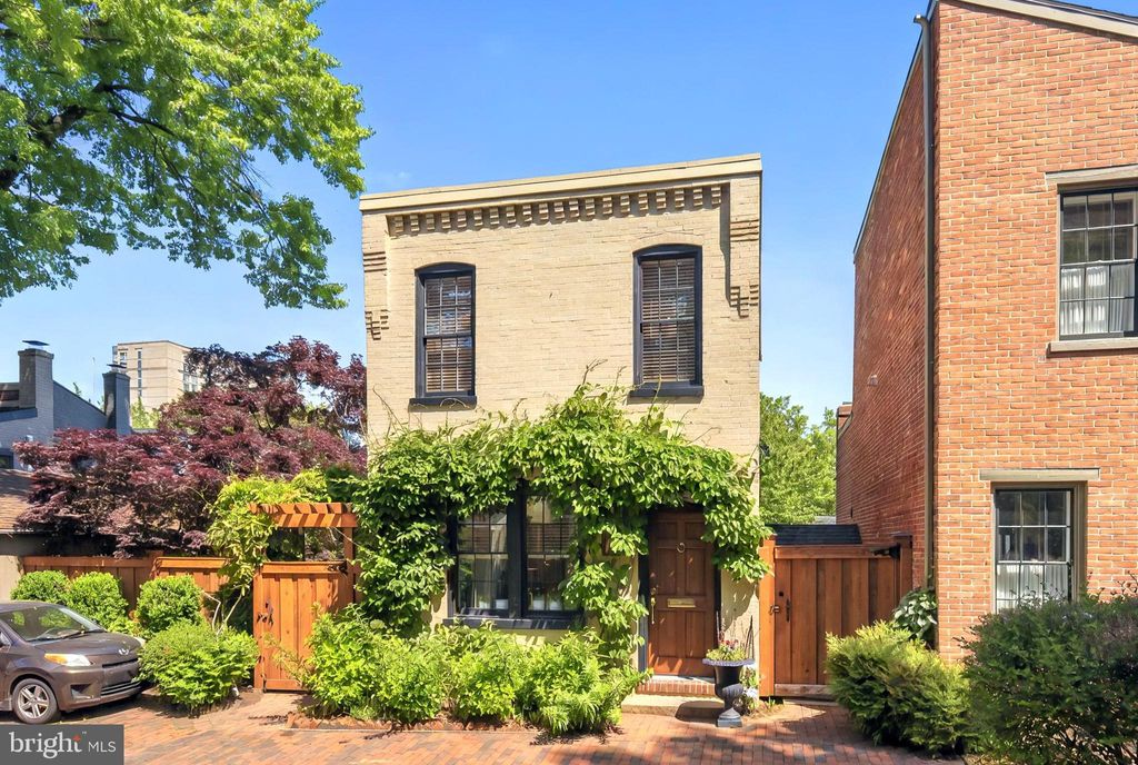 Photo of 125 S Duke Street, LANCASTER, PA 17602 (MLS # PALA2069660)