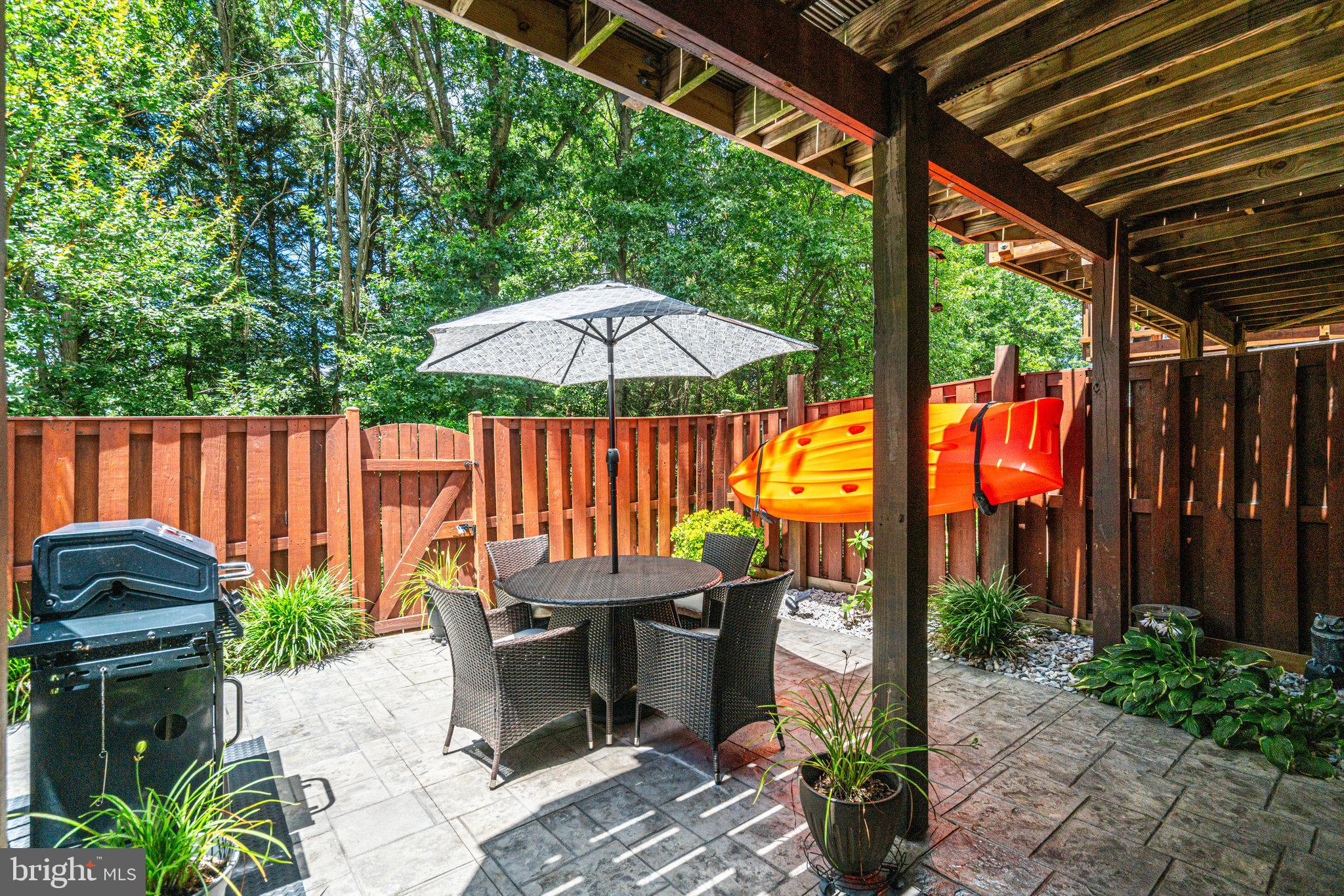6552 KELSEY POINT CIRCLE