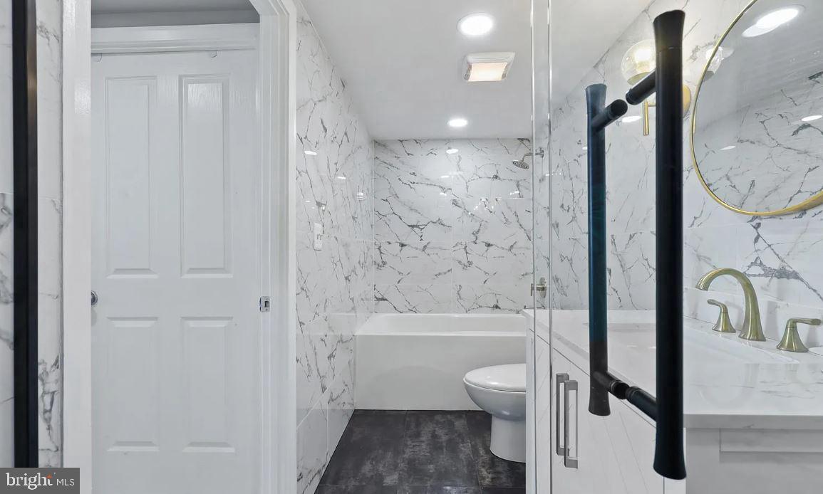 INNER HARBOR - Residential Lease
