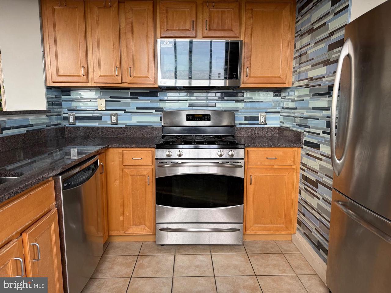 INNER HARBOR - Residential Lease