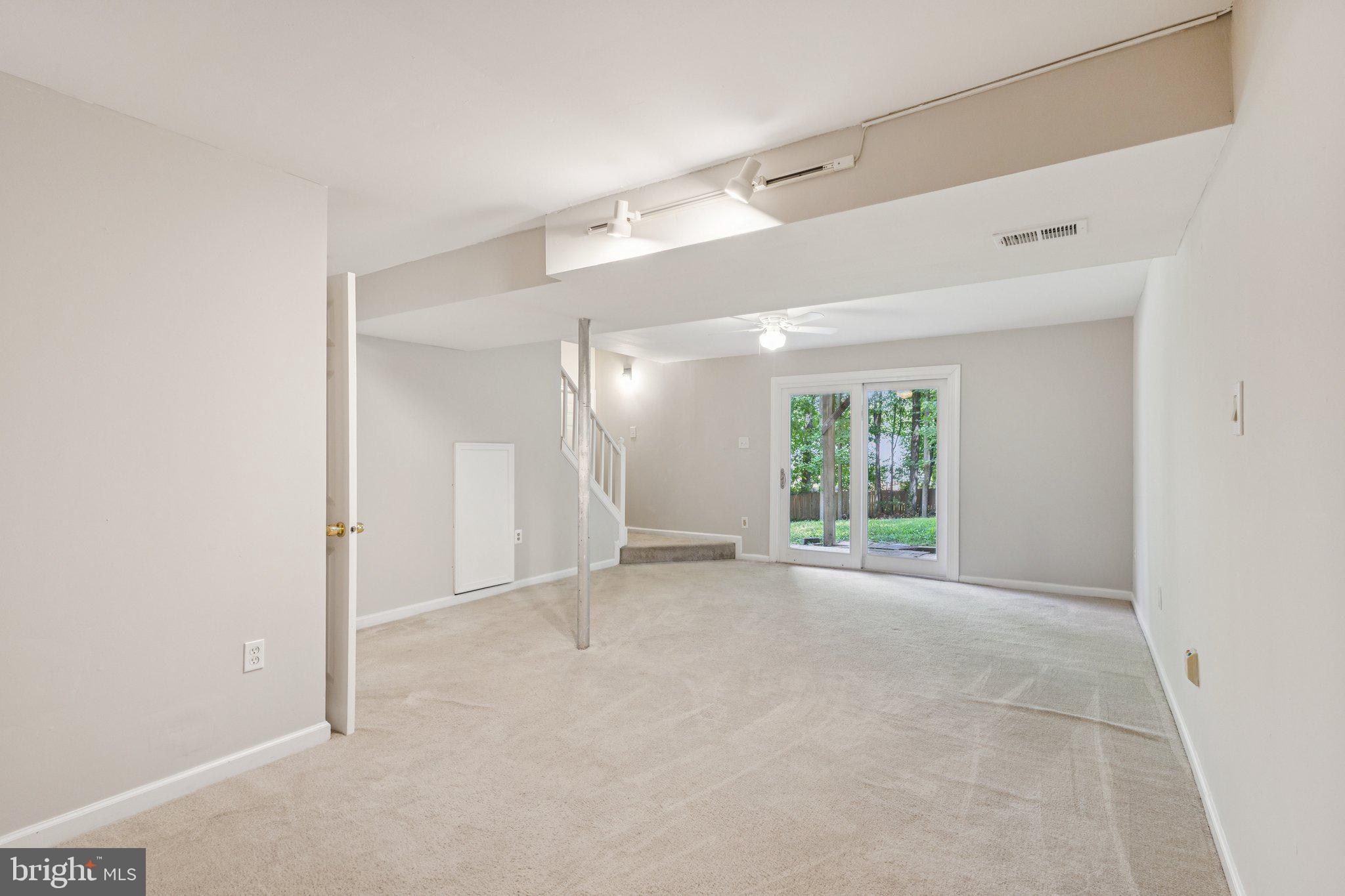 HICKORY RIDGE - Residential Lease