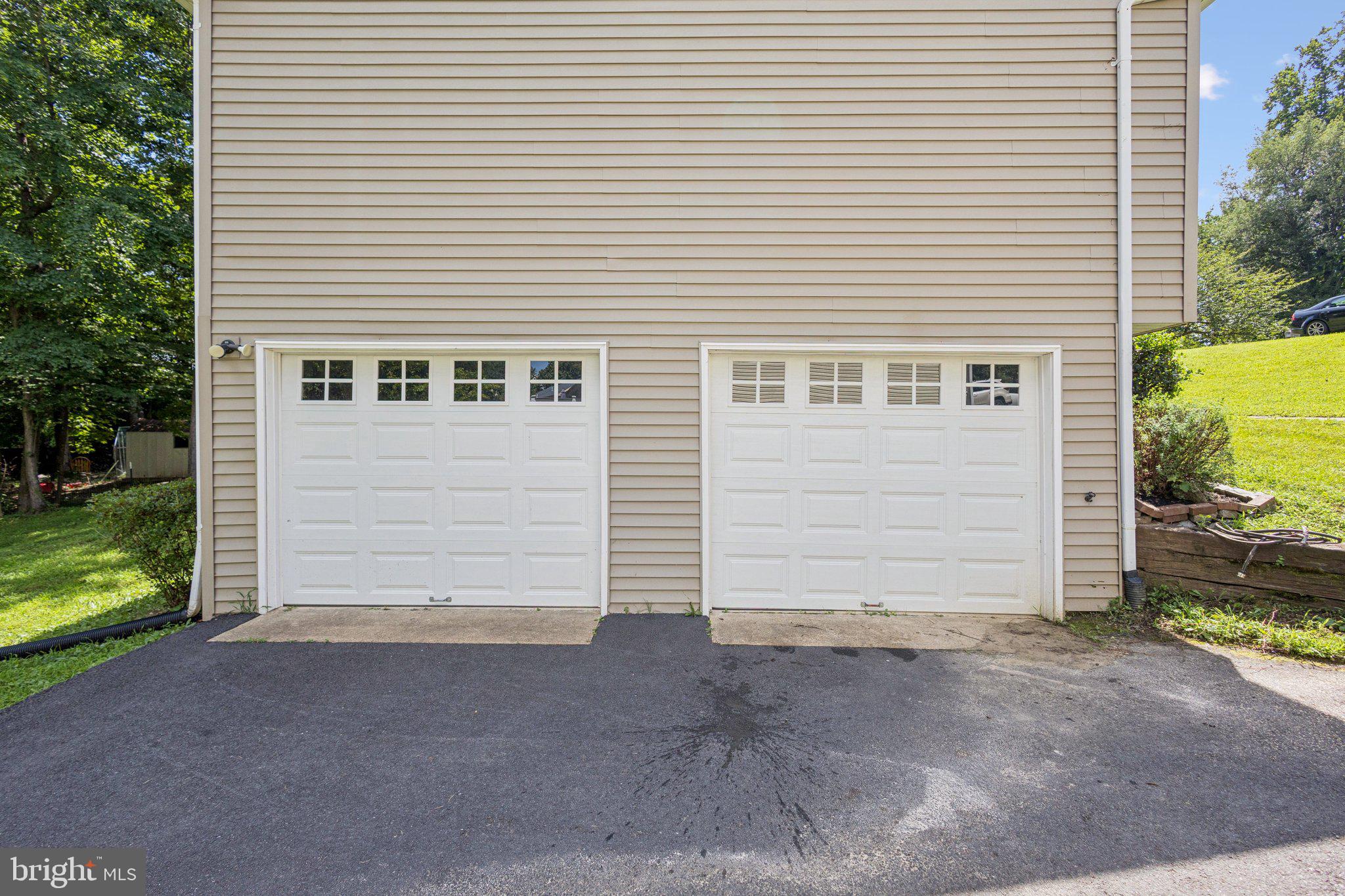 HICKORY RIDGE - Residential Lease