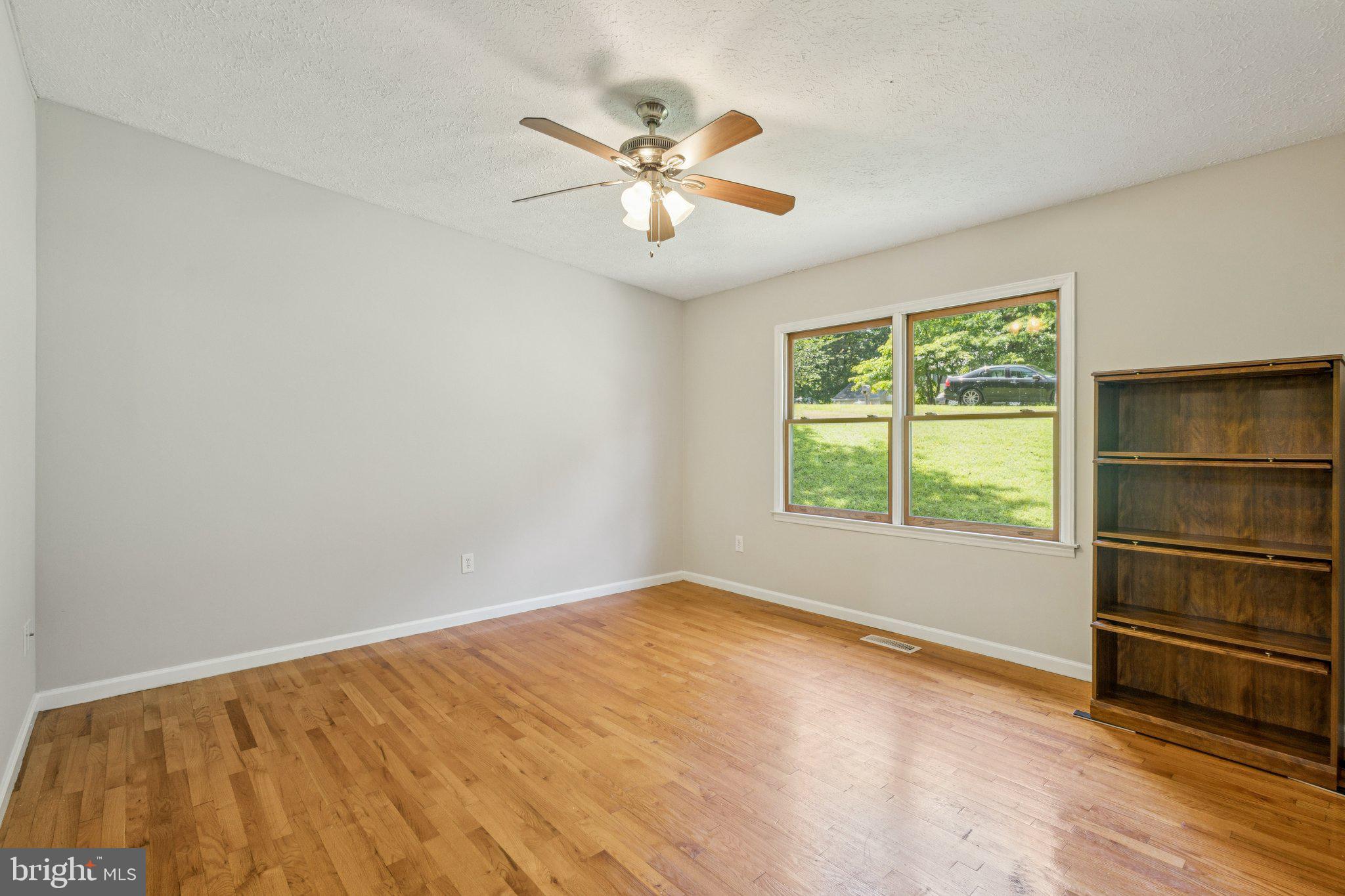 HICKORY RIDGE - Residential Lease