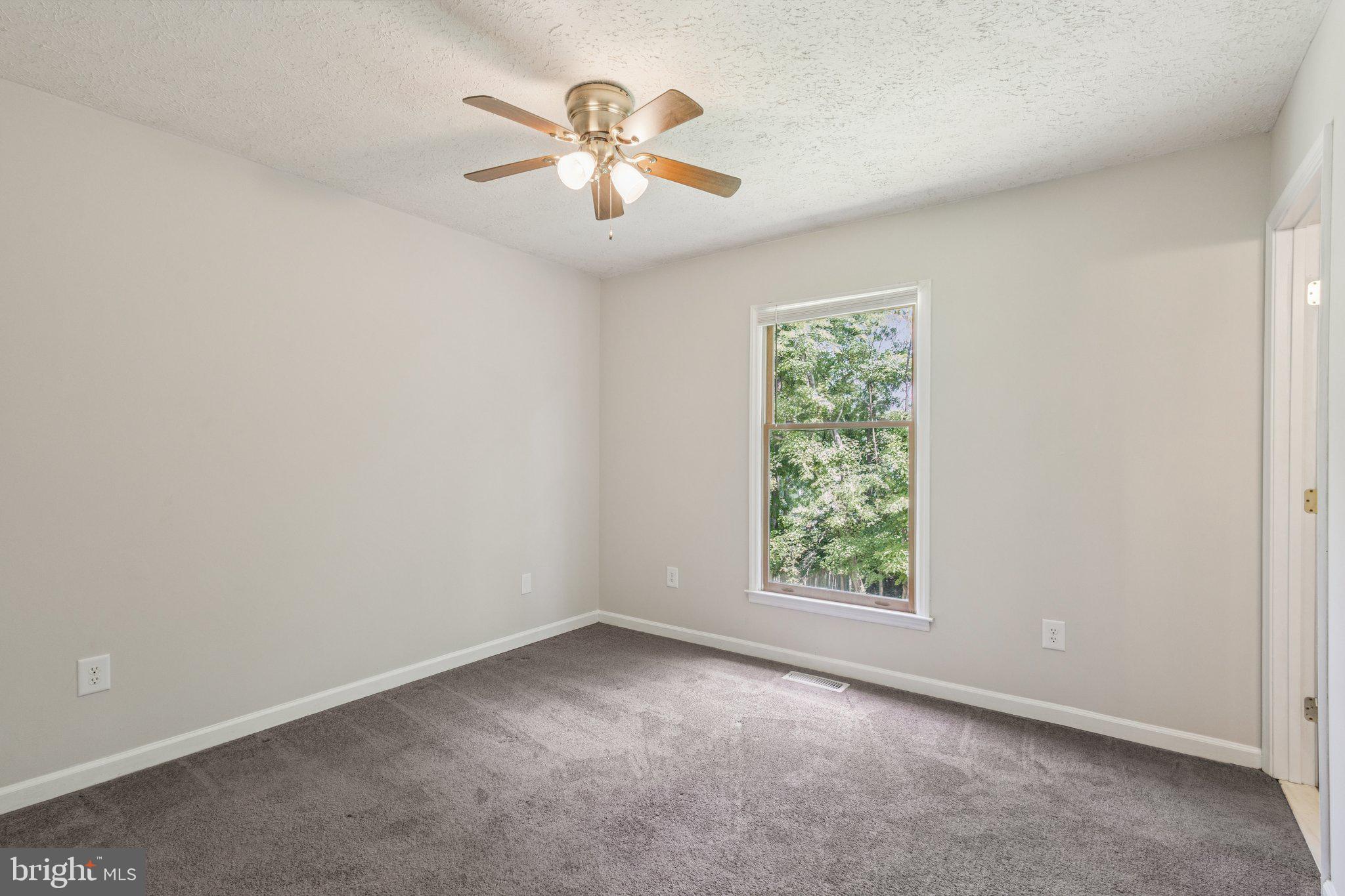 HICKORY RIDGE - Residential Lease