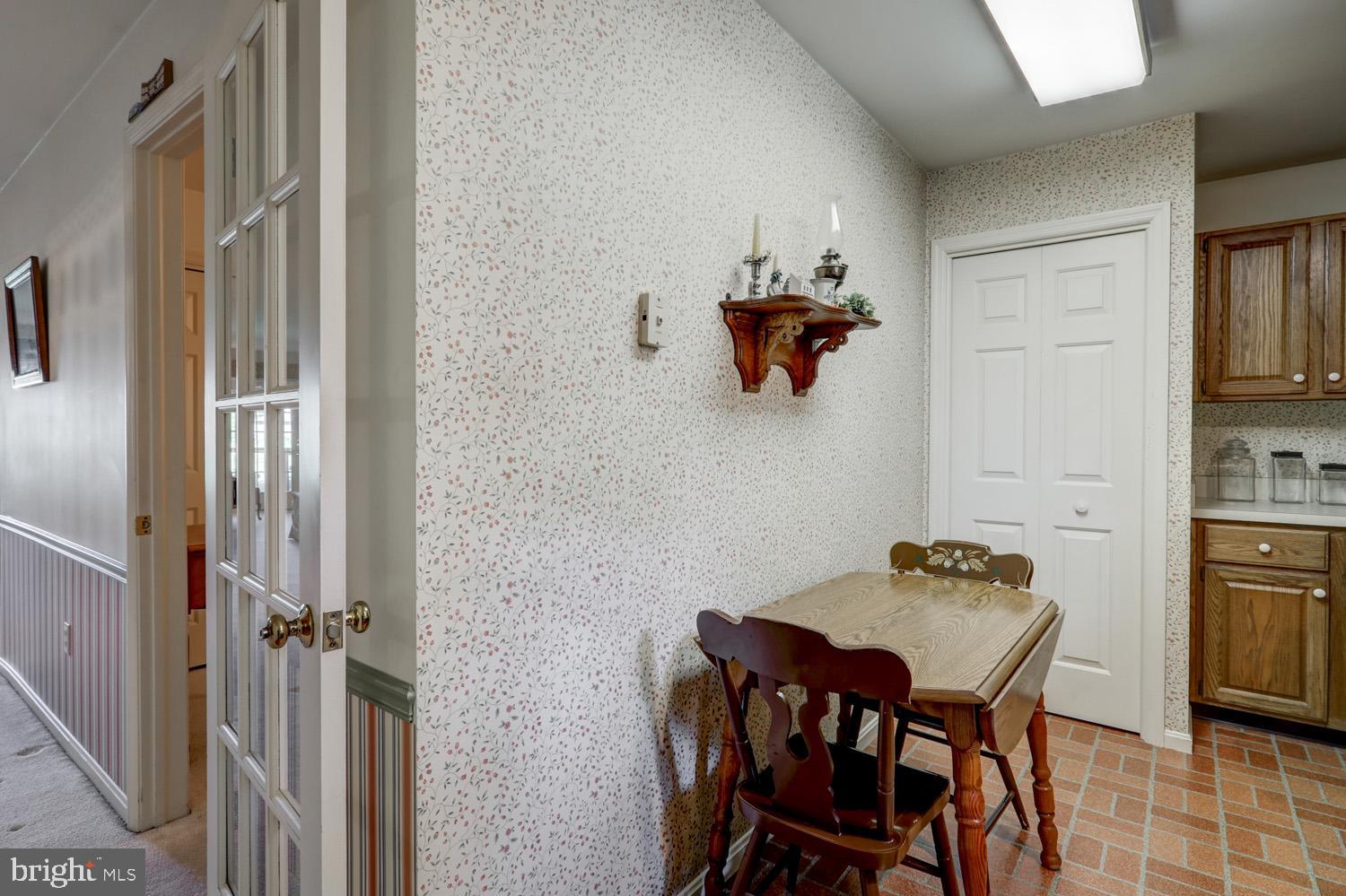 WINDSOR GARDENS - Residential